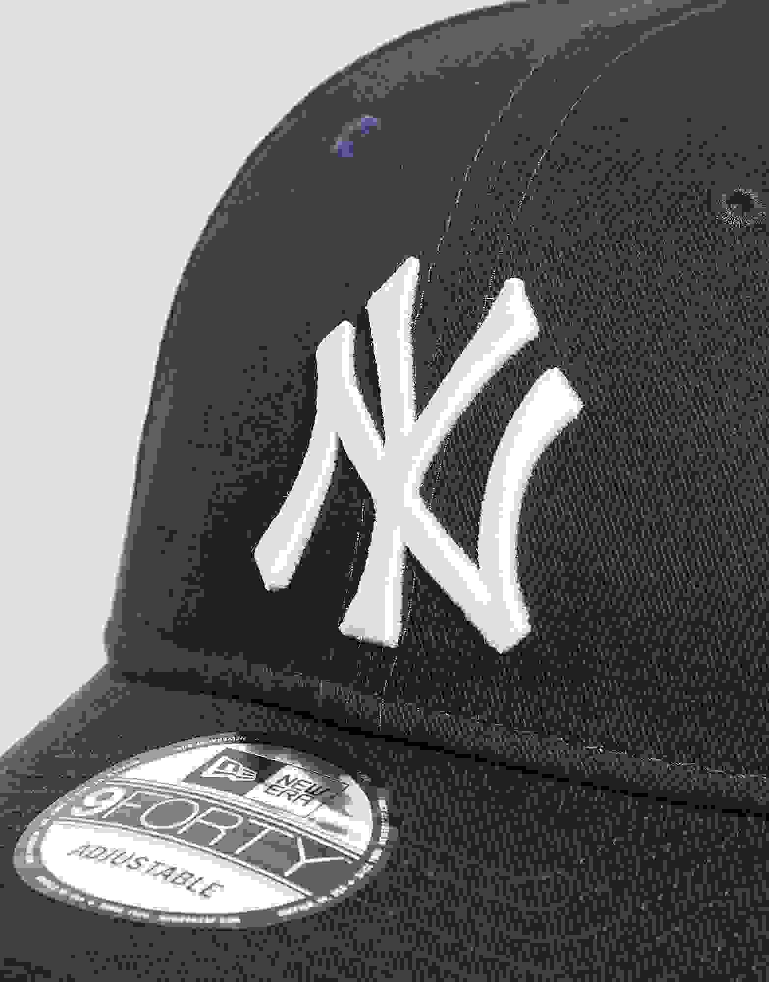 NEW ERA MENS 9FORTY BASEBALL CAP.GENUINE NEW YORK YANKEES ADJUSTABLE STRAP HAT 2 